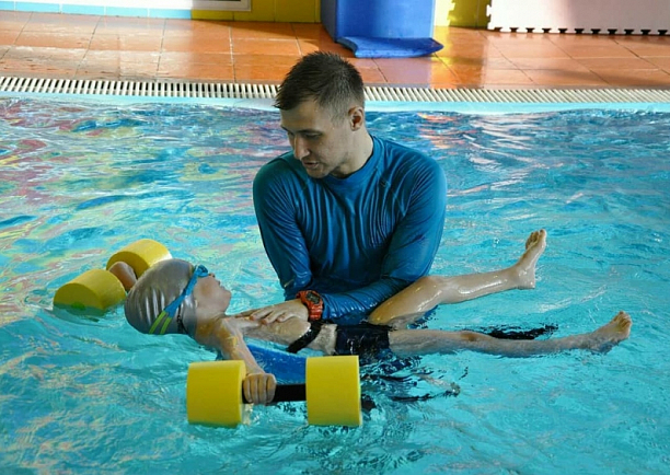 Фото 4 - бассейн для занятий плаванием с грудными детьми