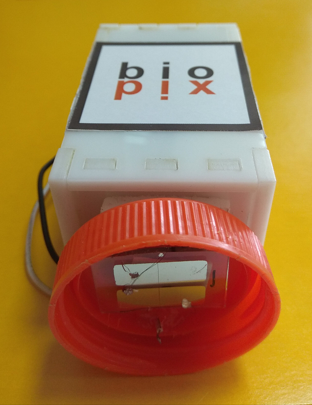 Photo 1 - Portable real time microbiological analyzer for food industr