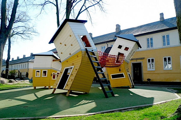 Фото 2 - Производство дизайнерских нестандартных детских площадок
