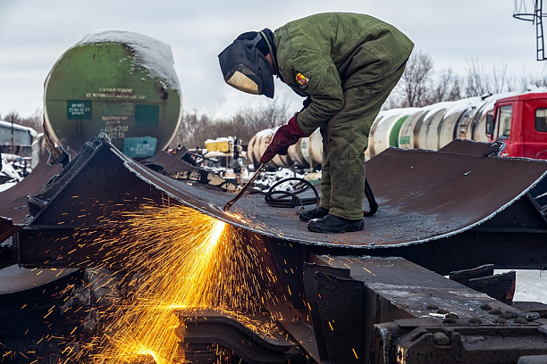 Фото 2 - Обеспечение поставками металлургических предприятий региона.